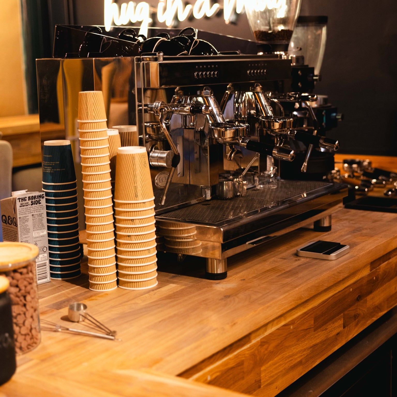 Espressomaschine im Golden Bean Café in Hamburg-Eimsbüttel